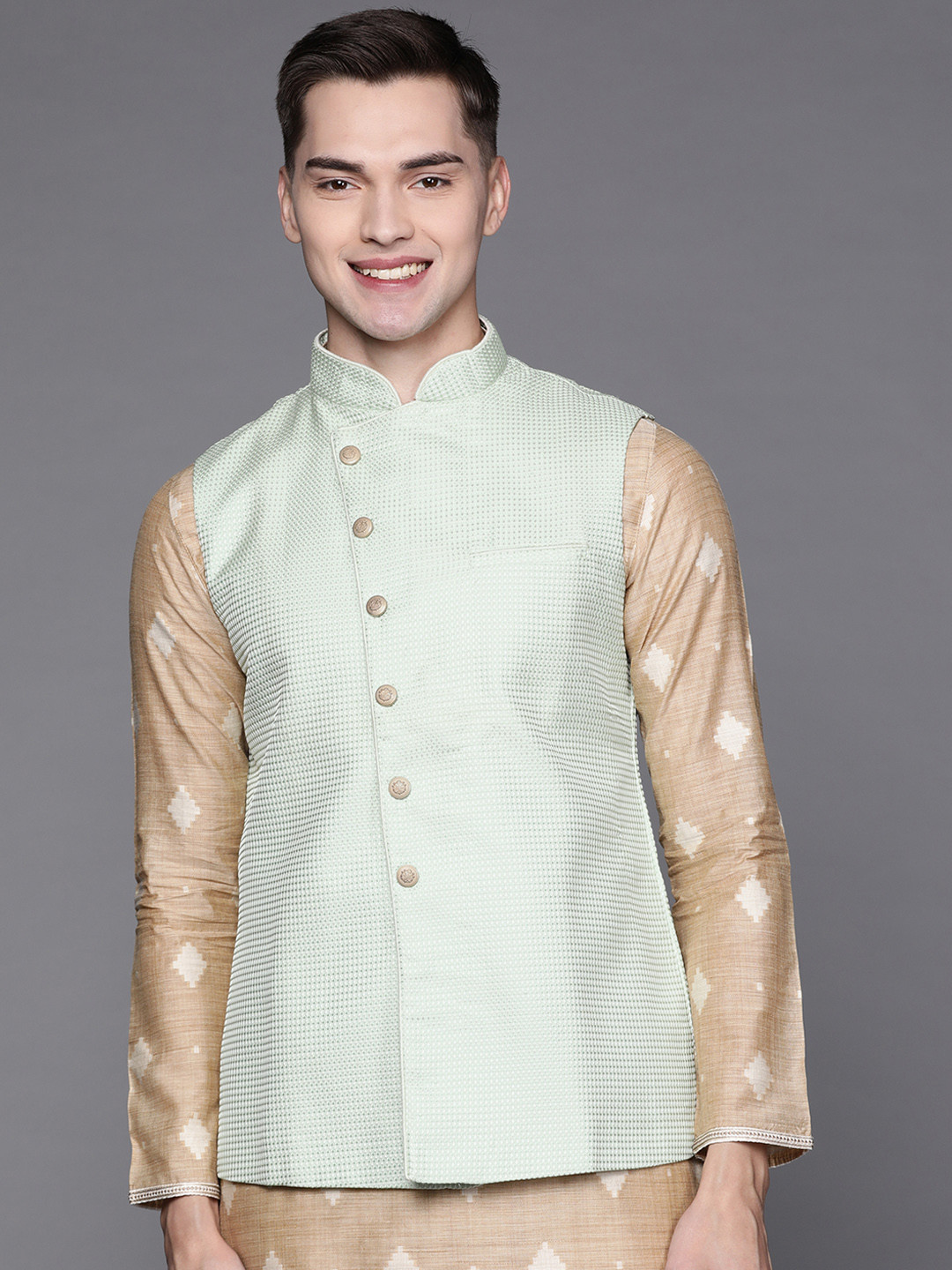 

Manu Men Green Embroidered Nehru Jacket
