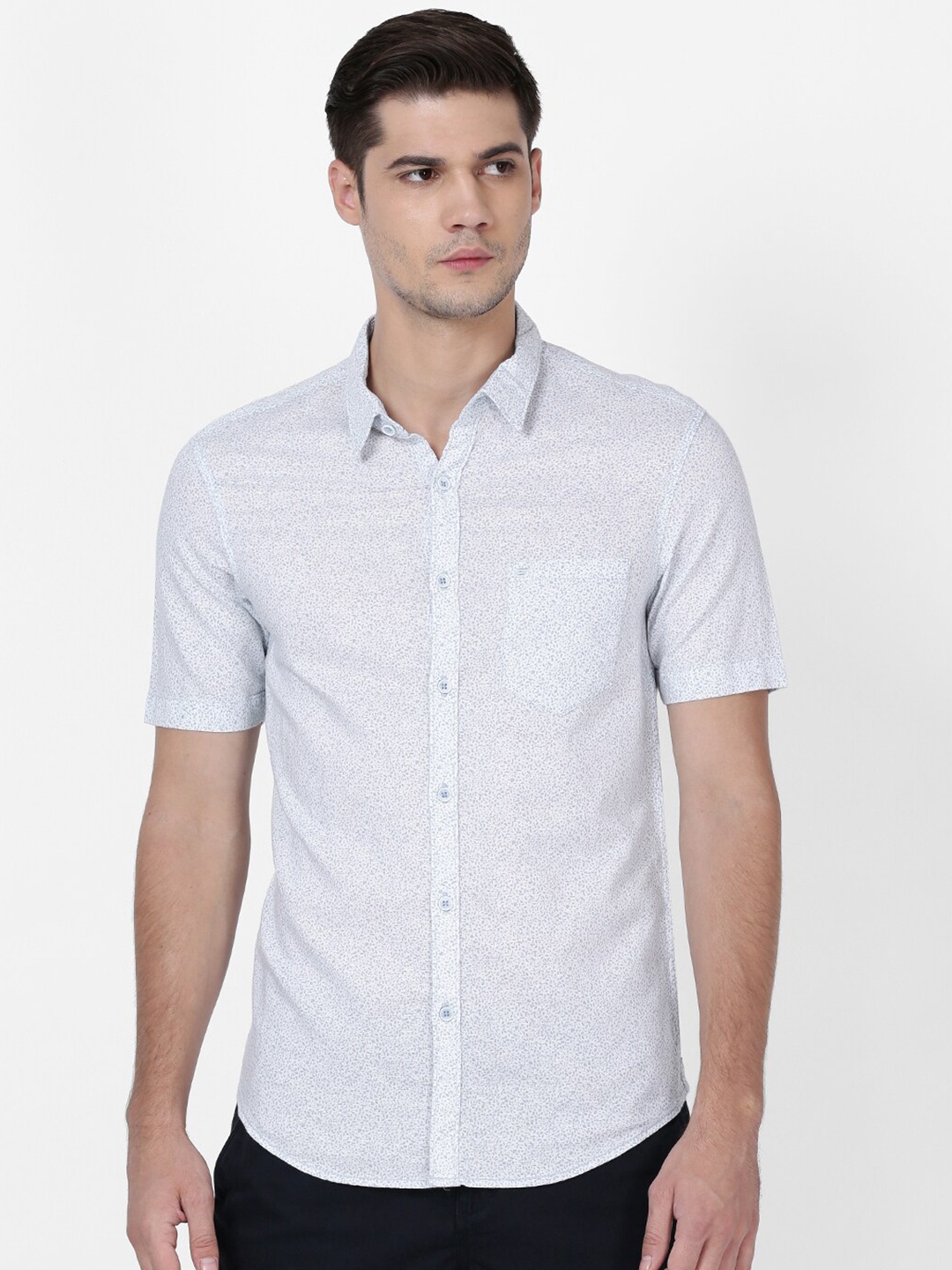 

t-base Men White Floral Opaque Printed Casual Shirt