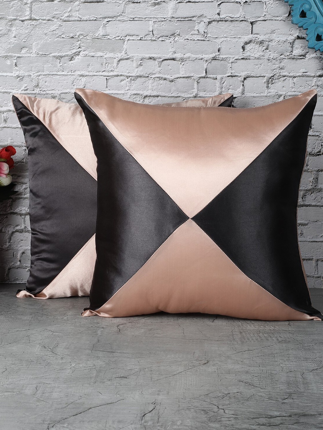 

The Decor Mart Beige & Black Set of 2 Colourblocked Satin Square Cushion Covers