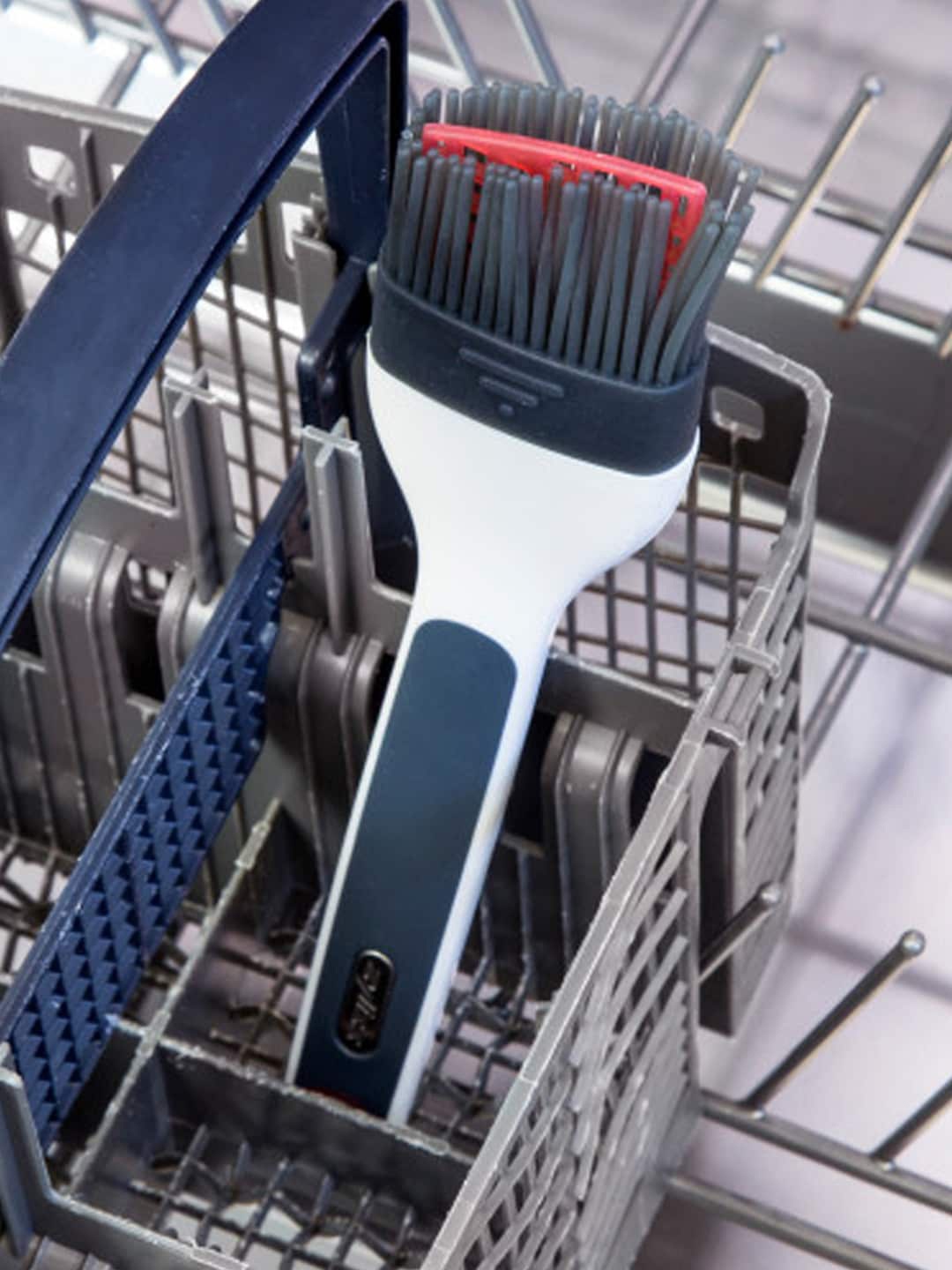 

Zyliss White & Grey Silicone Basting Brush
