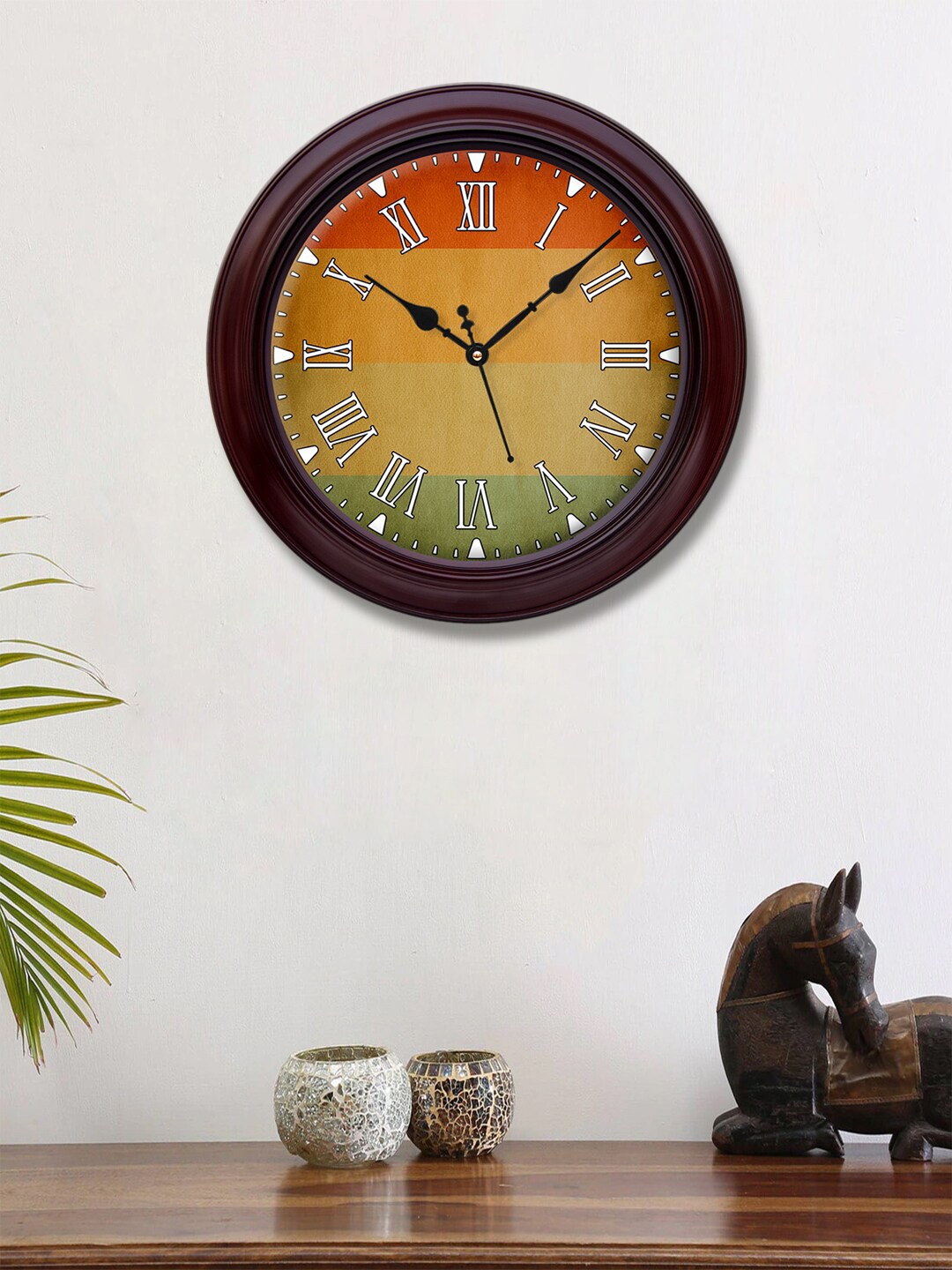 

999Store Multicolor Striped Round Analogue Wall Clock, Multi