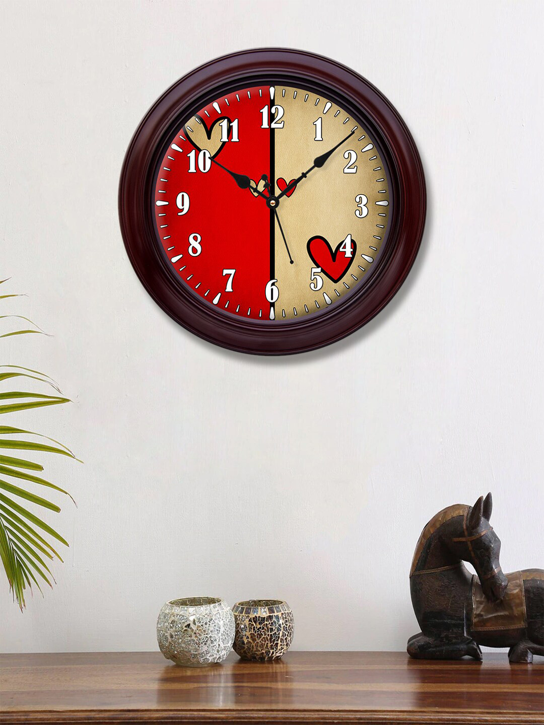 

999Store Red & Brown Heart Printed Contemporary Wall Clock