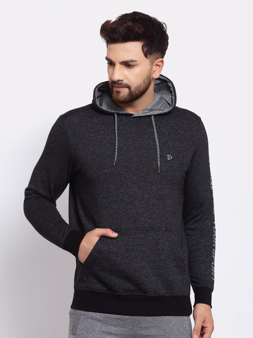 

SPORTO Men Black Hooded Sweatshirt
