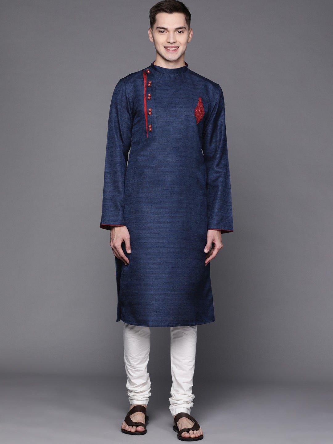 

Manu Men Navy Blue & White Self-Striped Straight Kurta with Churidar