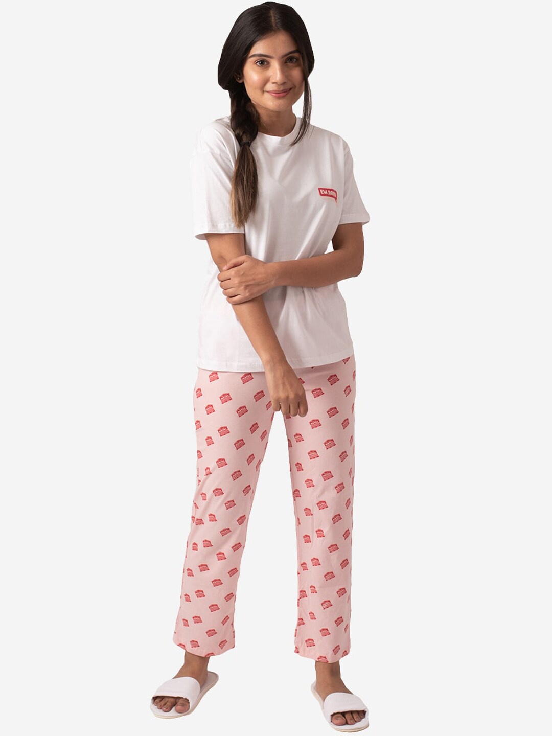 

Soxytoes Women White & Pink Schitts Creek Cotton Night Suit