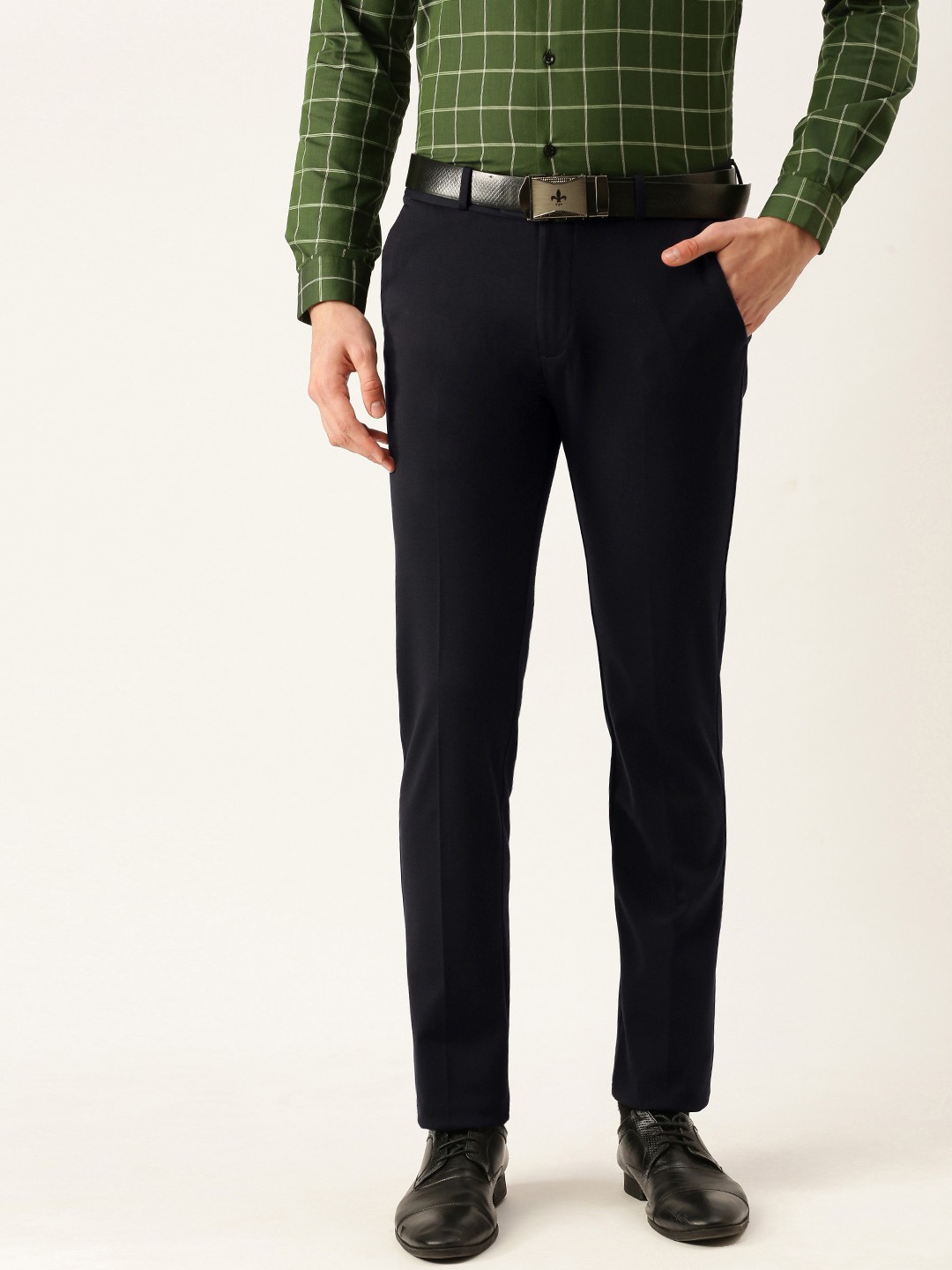 

Peter England Men Midnight Blue Solid Slim Fit Trousers, Navy blue