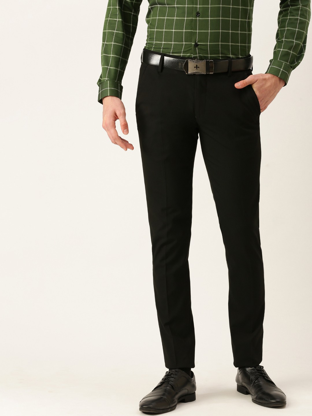 

Peter England Men Black Ultra Fit Solid Mid Rise Formal Trousers