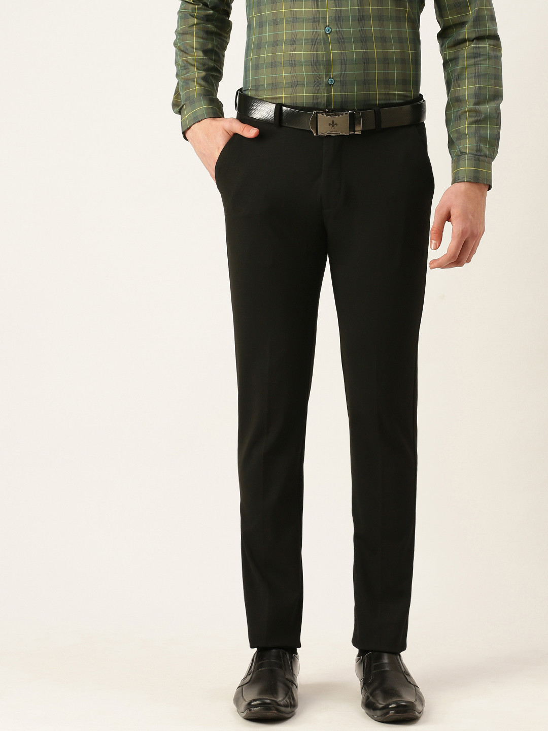 

Peter England Men Black Solid Slim Fit Formal Trousers