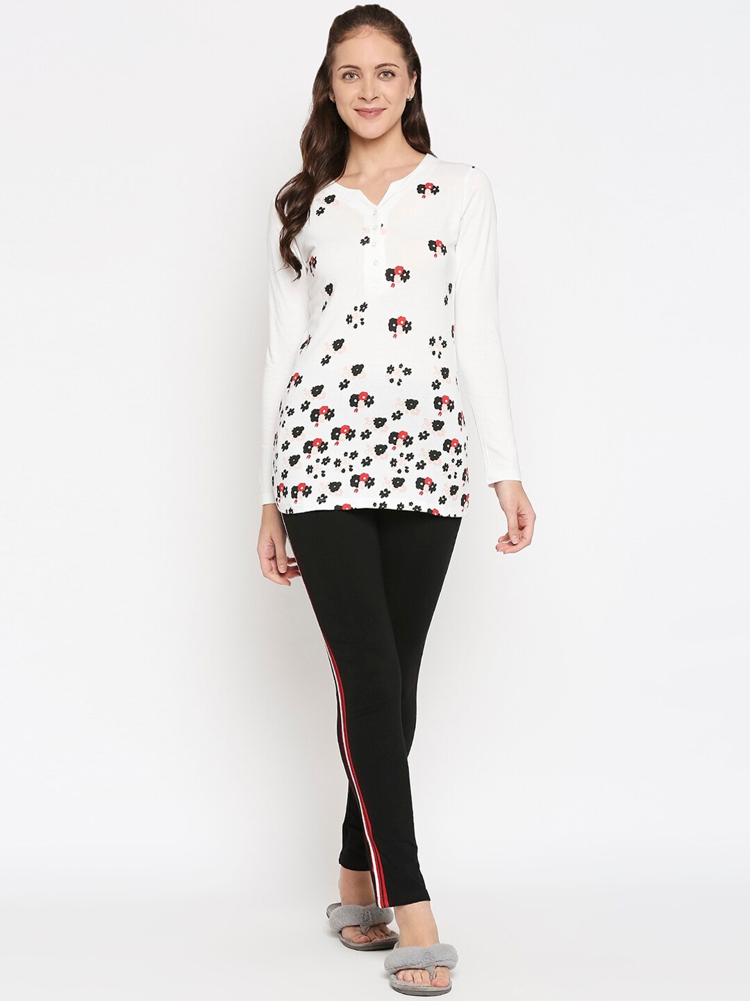 

XIN Women White & Black Printed Night Suit