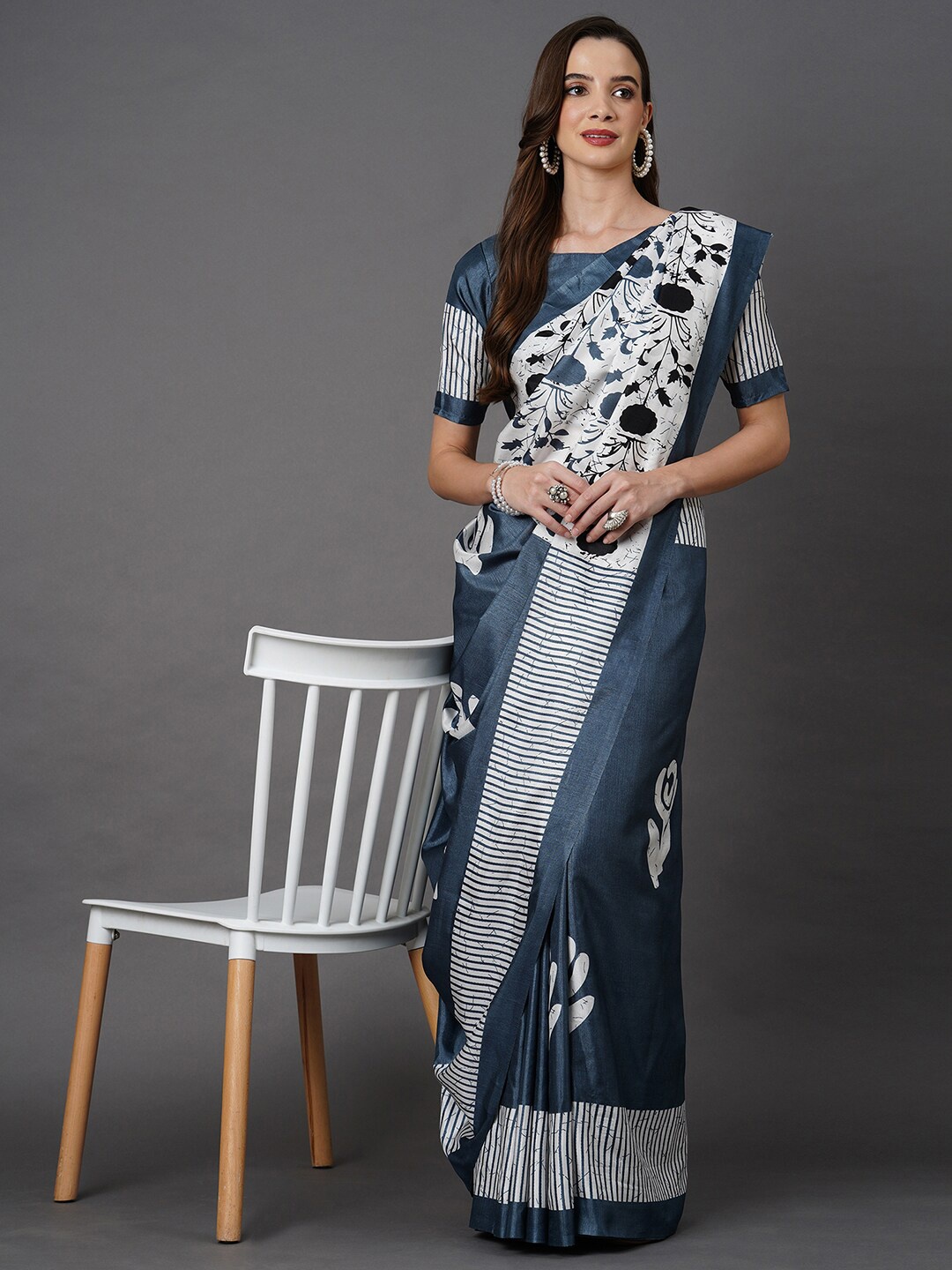 

Mitera Grey & White Ethnic Motifs Printed Silk Blend Saree