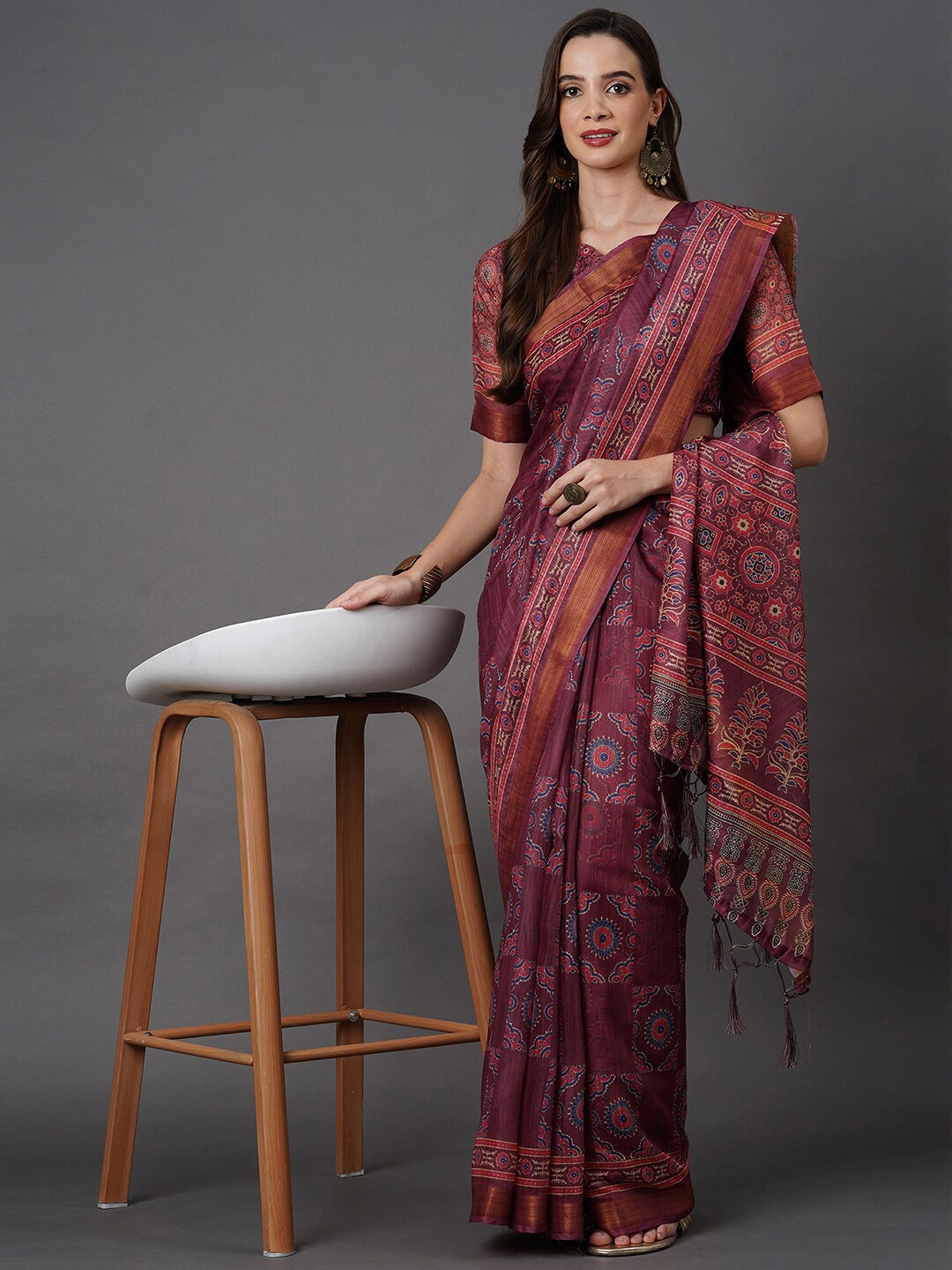 

Mitera Rust & Blue Floral Printed Zari Linen Blend Saree