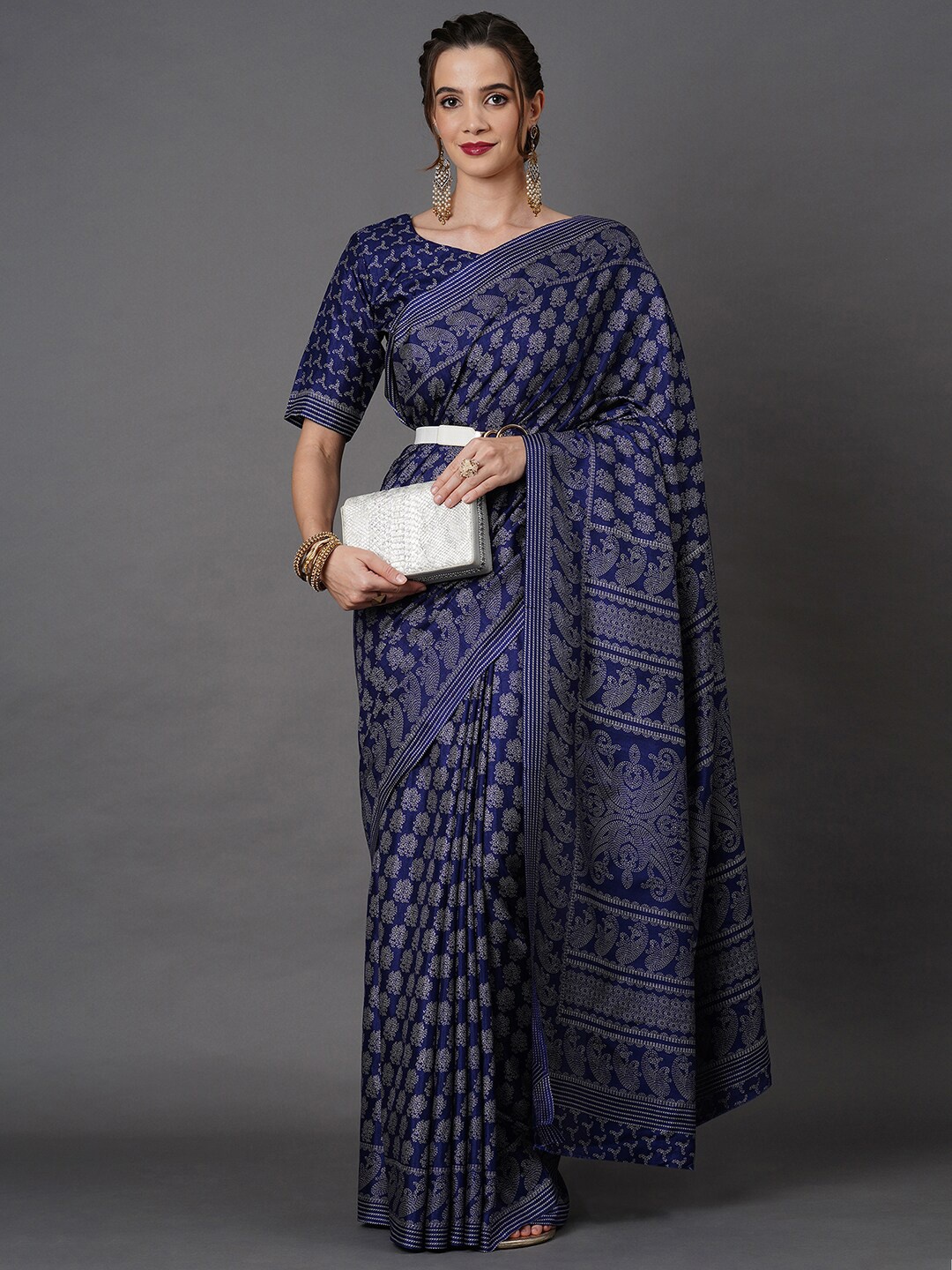 

Mitera Navy Blue & White Floral Printed Art Silk Saree