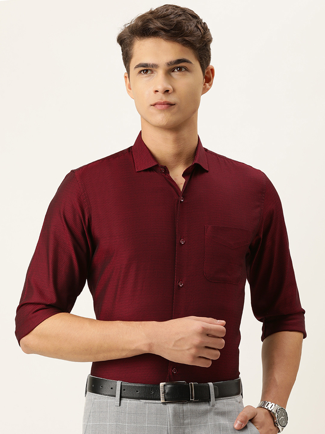 

Peter England Men Maroon Self Design Slim Fit Pure Cotton Formal Shirt