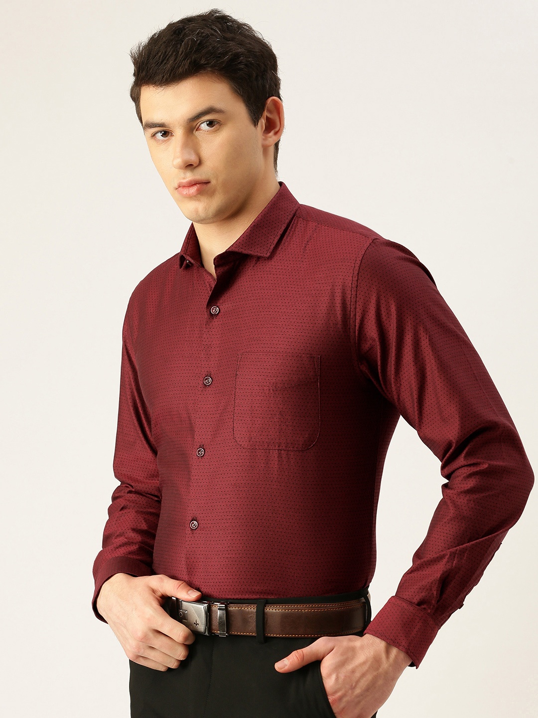 

Peter England Men Maroon & Black Slim Fit Textured Pure Cotton Formal Shirt