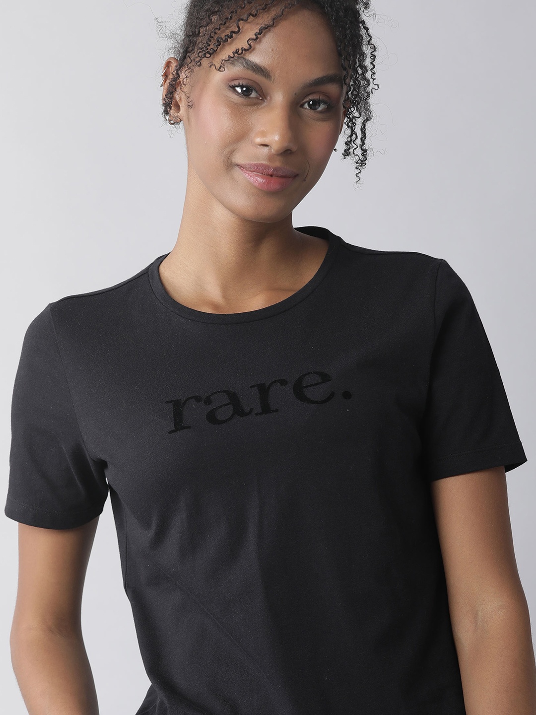 

RAREISM Women Black Typography Printed Pure Cotton Slim Fit T-shirt