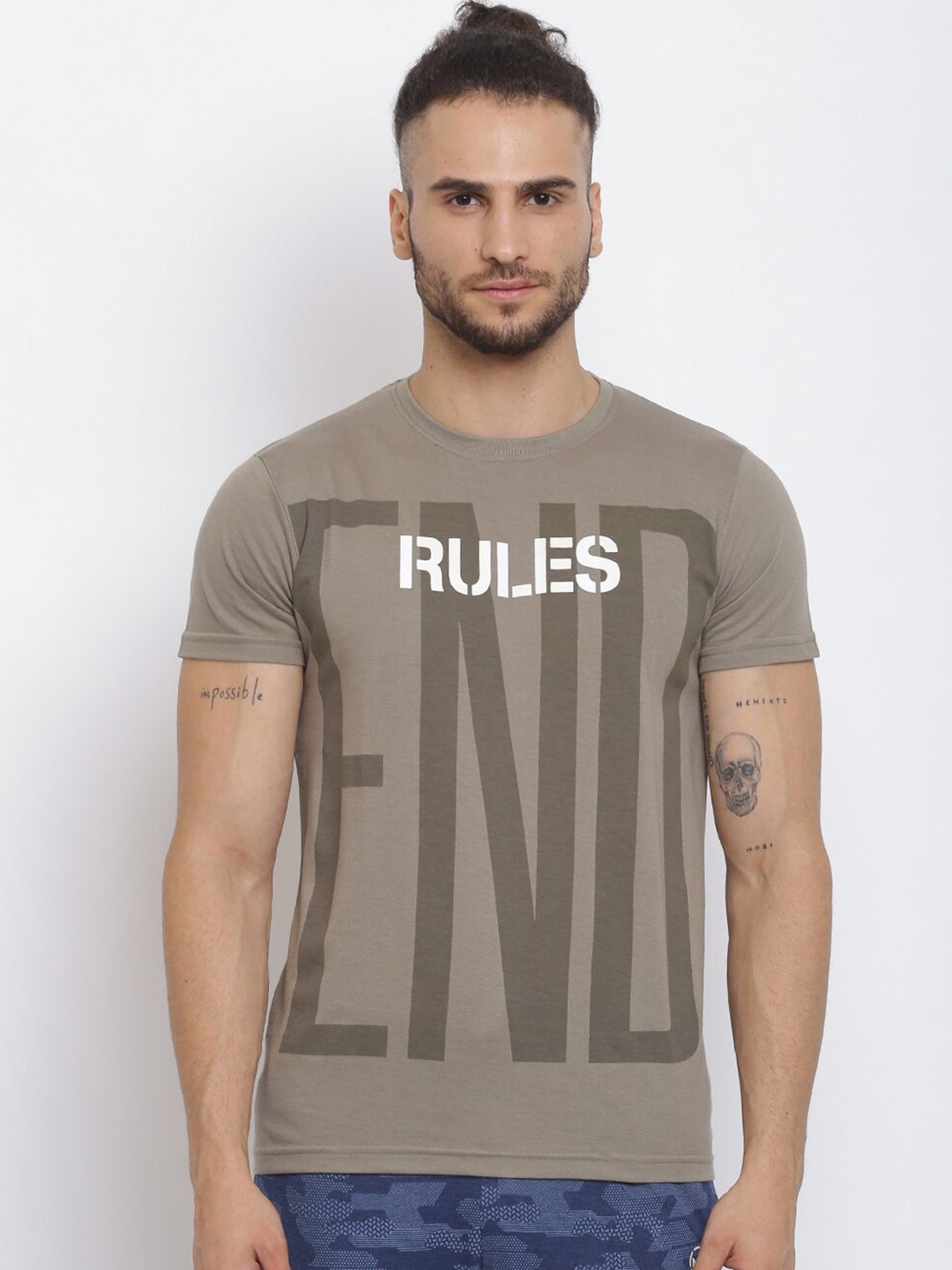 

MKH Men Grey Typography Printed Sports T-shirt