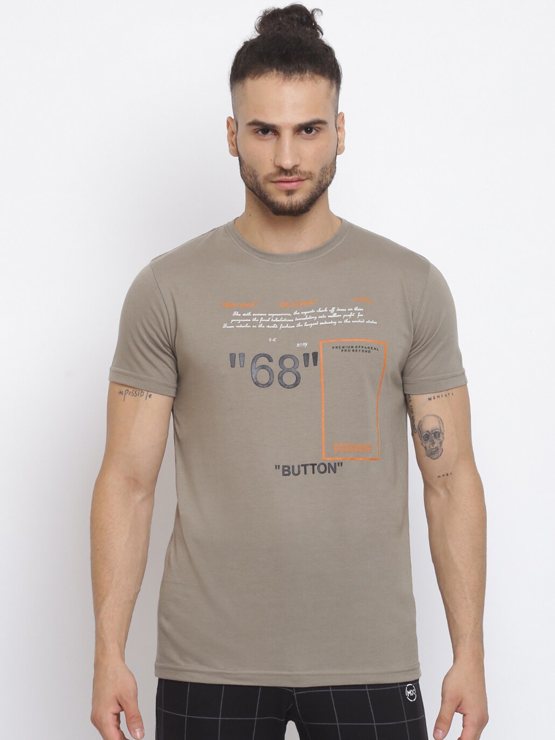 

MKH Men Grey Typography Printed T-shirt