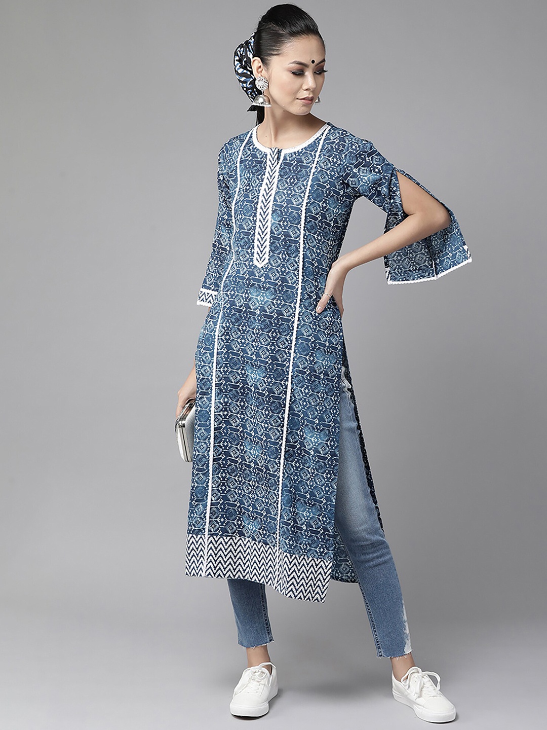 

Indo Era Women Blue Printed Straight Kurta