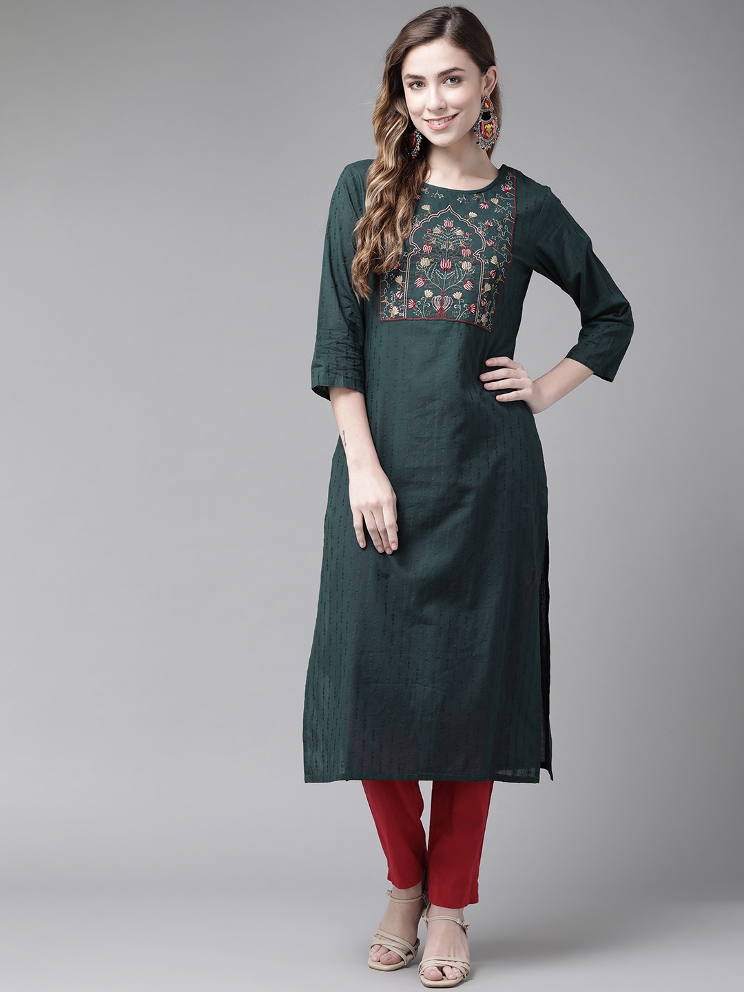 

Yufta Women Navy Blue & Yellow Yoke Design Thread Work Pure Cotton Dobby Kurta