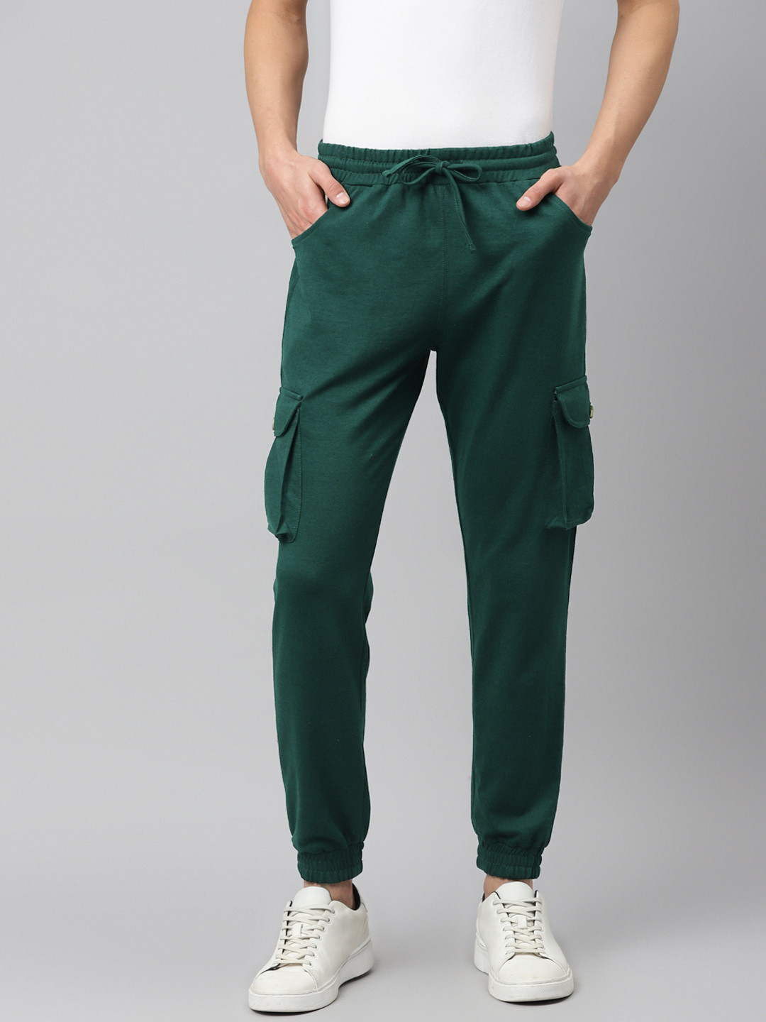 

Hubberholme Men Green Solid Regular Fit Joggers