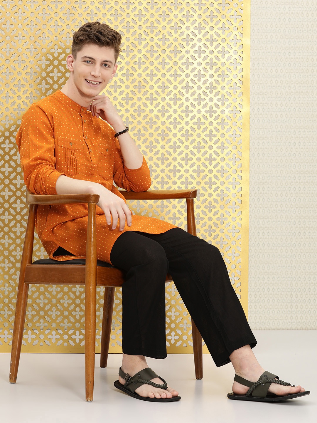 

Ode by House of Pataudi Men Orange & Black Printed Rozana Kurta with Pyjamas