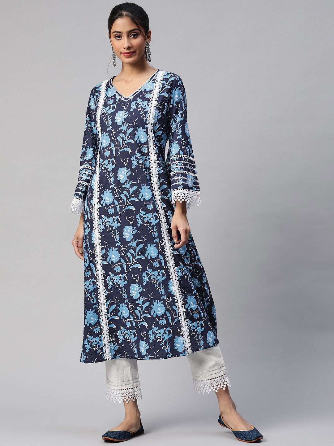 

Yuris Women Navy Blue Ethnic Motifs Printed Pure Cotton Kurta with Trousers