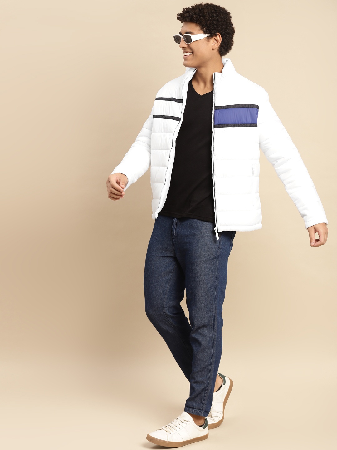 

United Colors of Benetton Men White Blue Striped Padded Jacket
