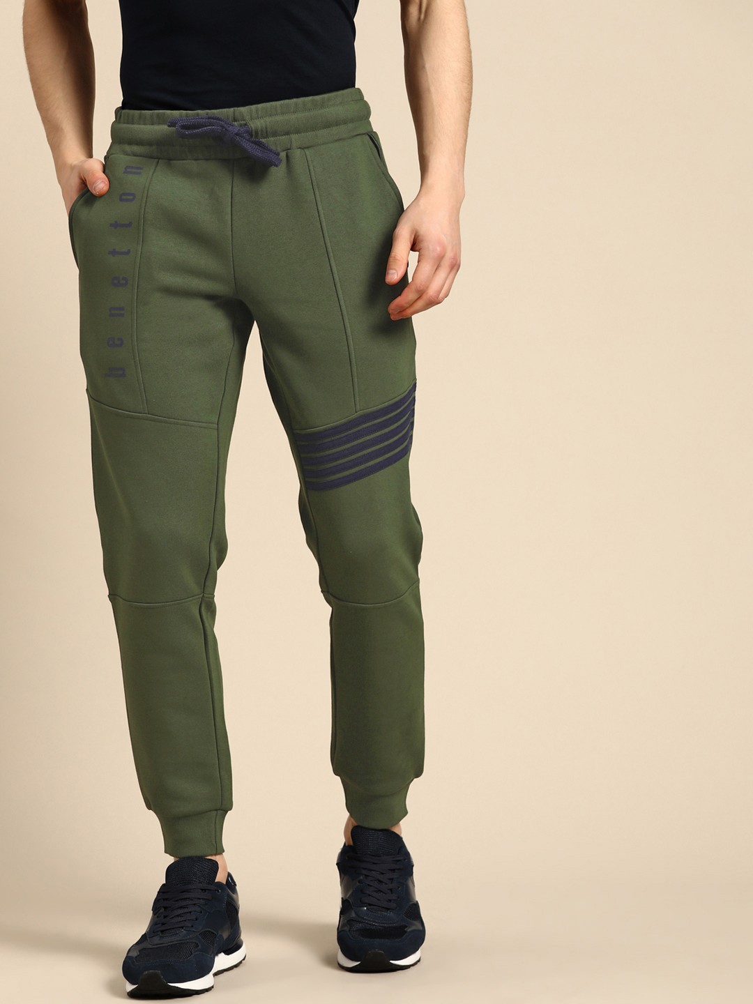 

United Colors of Benetton Men Olive Green Brand Logo Print Joggers