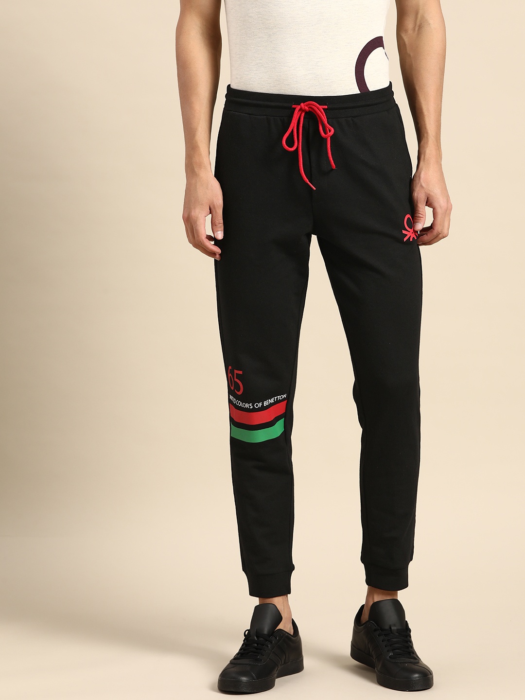 

United Colors of Benetton Men Black Printed Detail Joggers