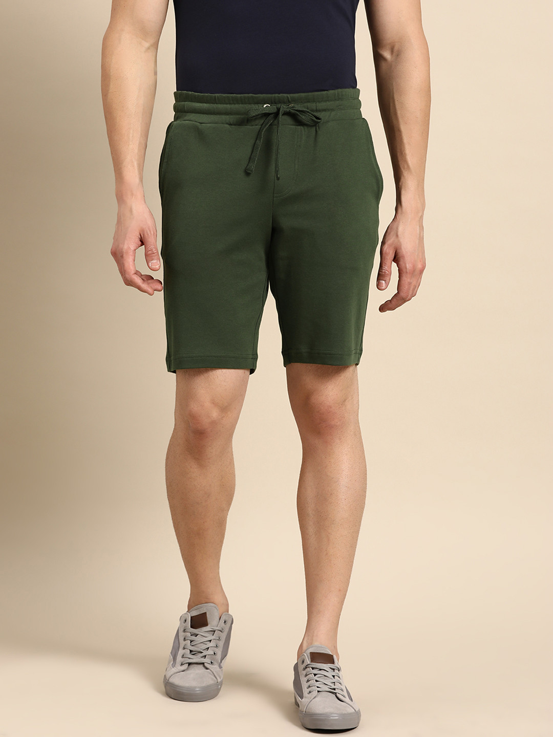 

United Colors of Benetton Men Olive Green Pure Cotton Slim Fit Shorts