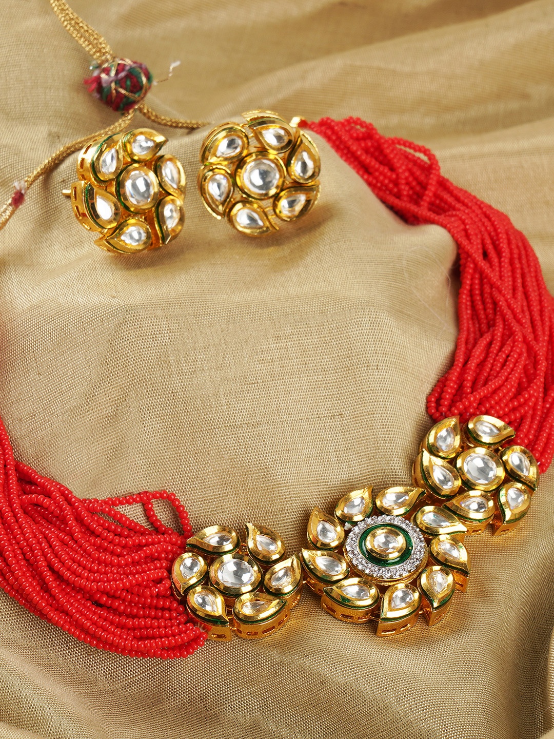 

FIROZA Gold-Plated Red & White Kundan & AD-Studded & Beaded Vilandi Jewellery Set
