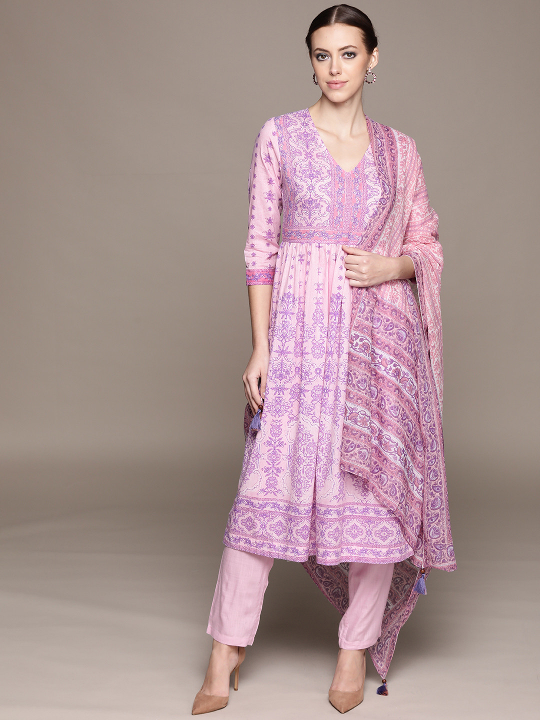 

aarke Ritu Kumar Women Purple & Pink Ethnic Motifs Print Kurta & Trousers With Dupatta