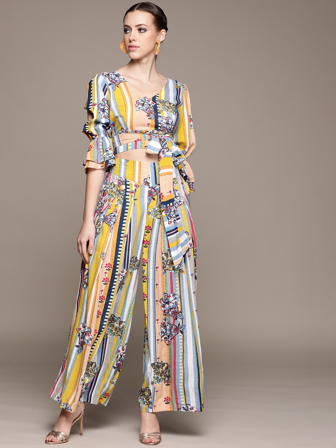 

aarke Ritu Kumar Women Yellow & Blue Floral Print Top & Trousers