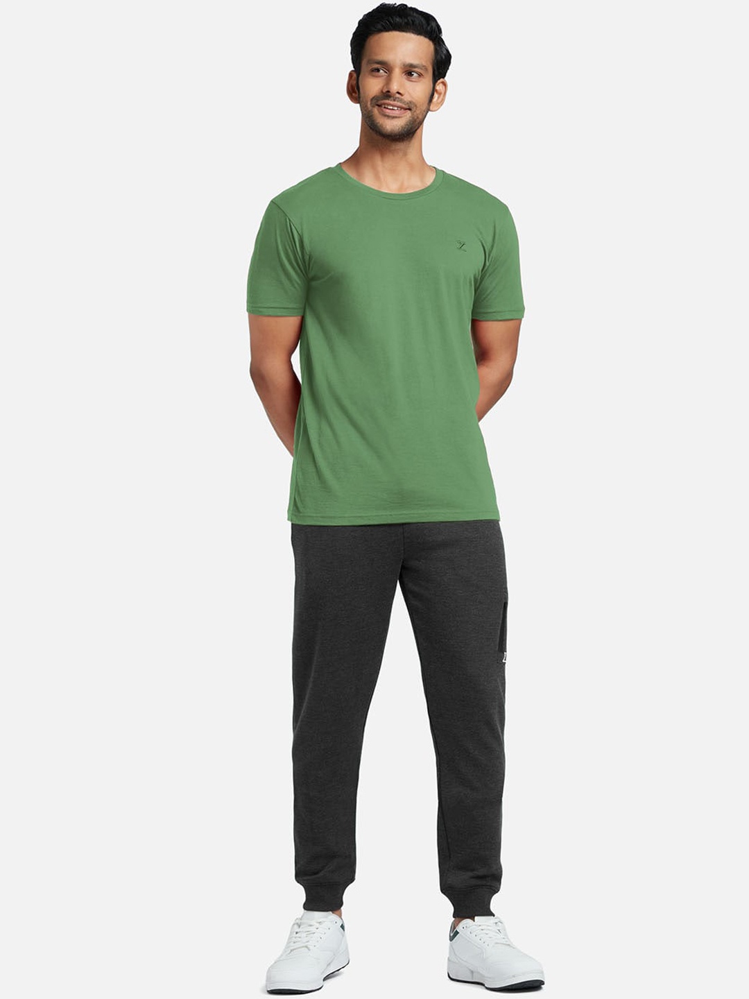 

XYXX Men Green & Grey T-shirt with Joggers