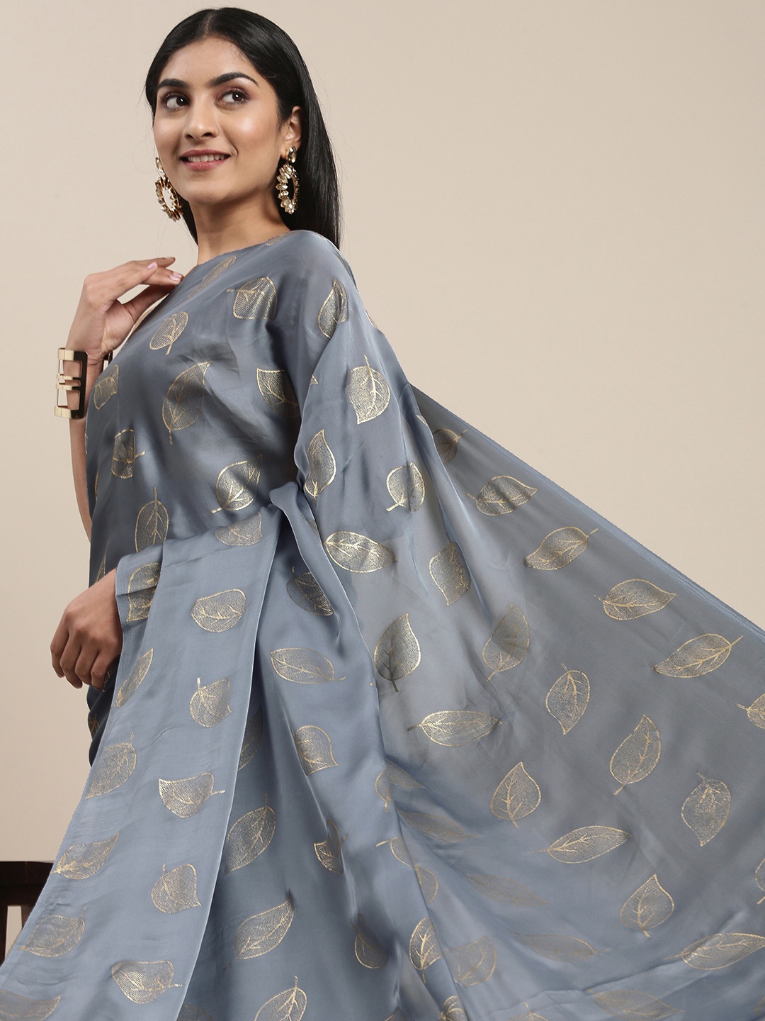 

Mitera Grey & Gold-Toned Floral Satin Saree
