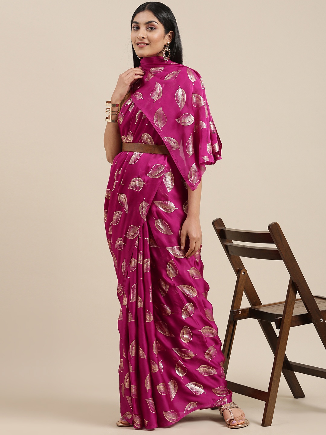 

Mitera Purple & Gold-Toned Floral Satin Saree