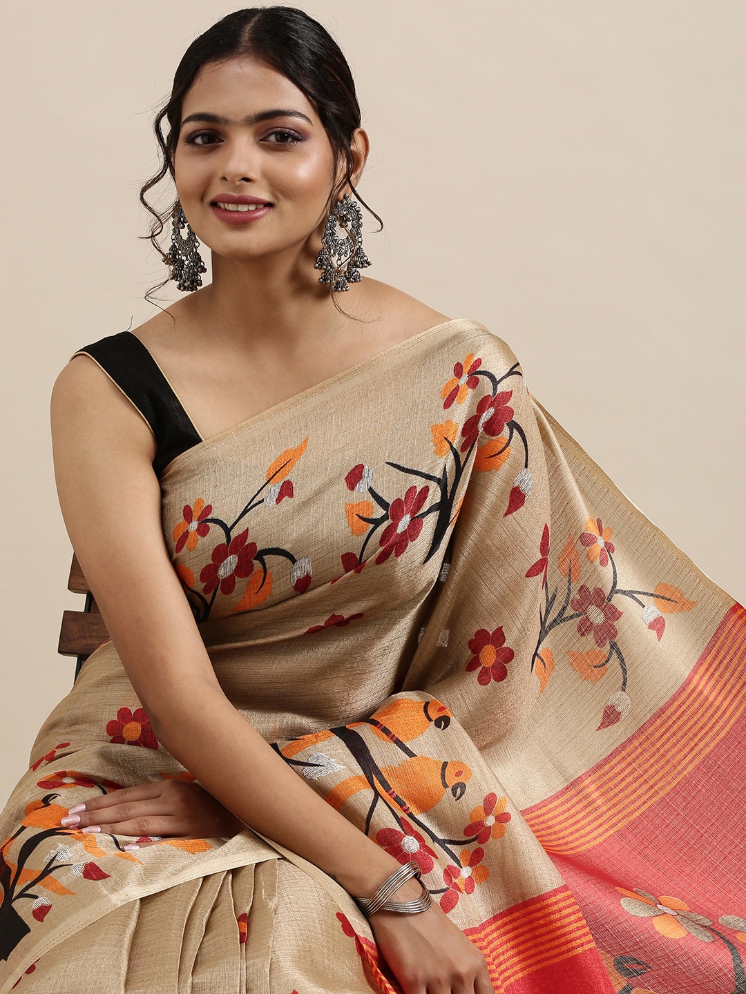 

Mitera Beige & Red Floral Pure Georgette Saree