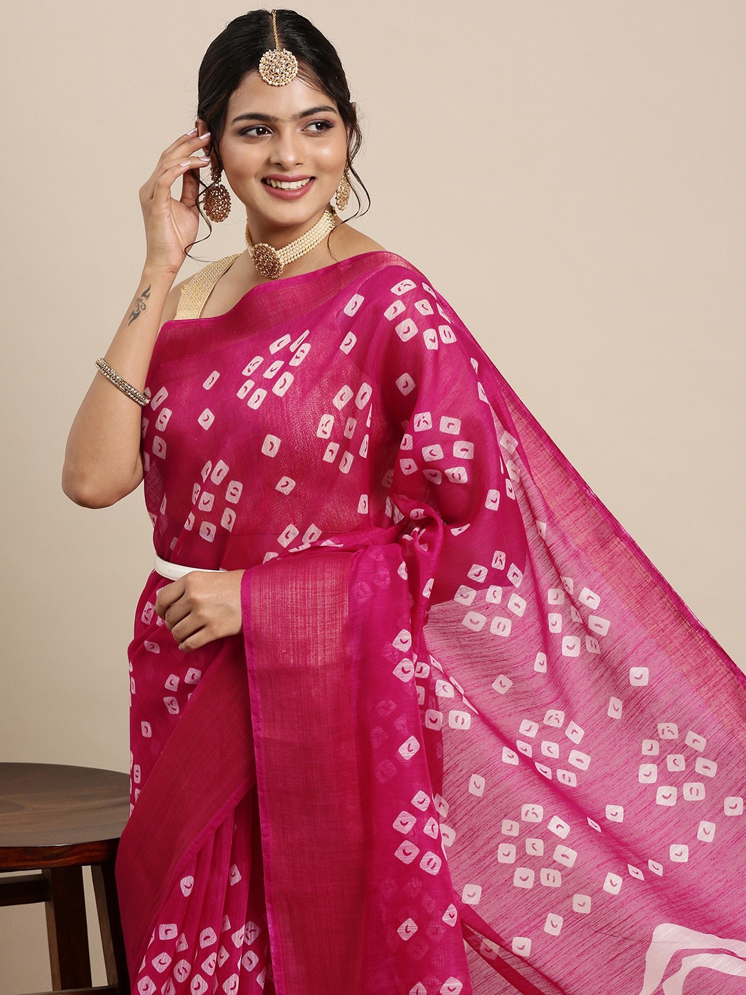 

Mitera Pink & White Bandhani Printed Pure Georgette Saree