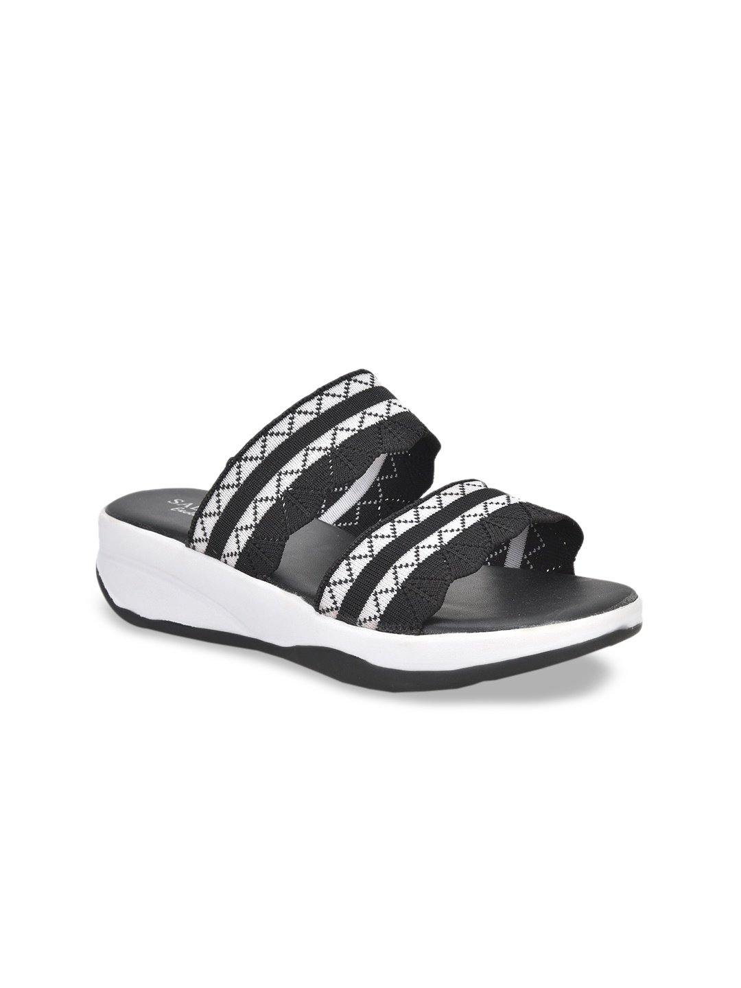 

SALARIO Women Black Woven Design Sneakers