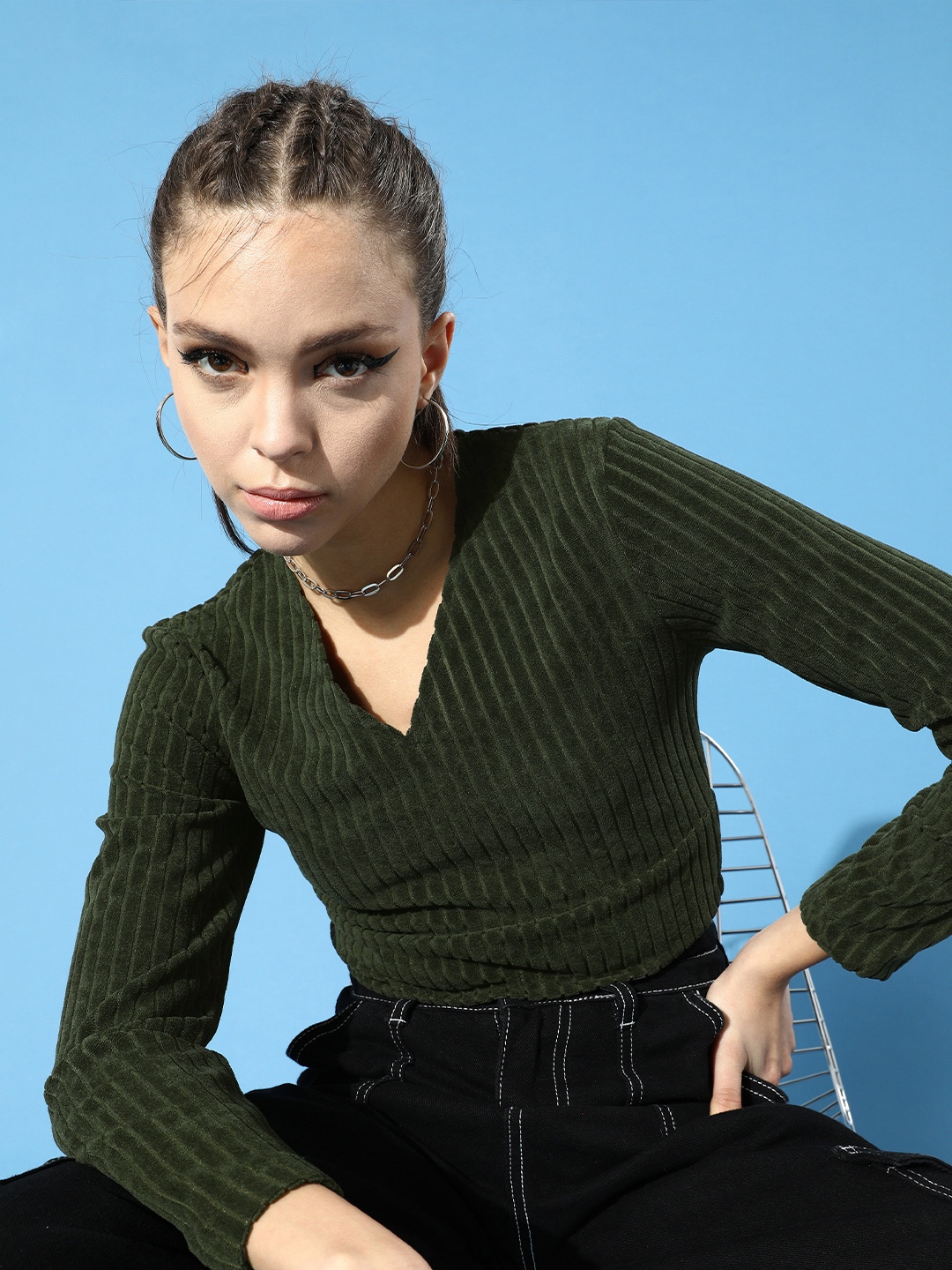 

STREET 9 Women Lovely Olive Solid Cropped Top