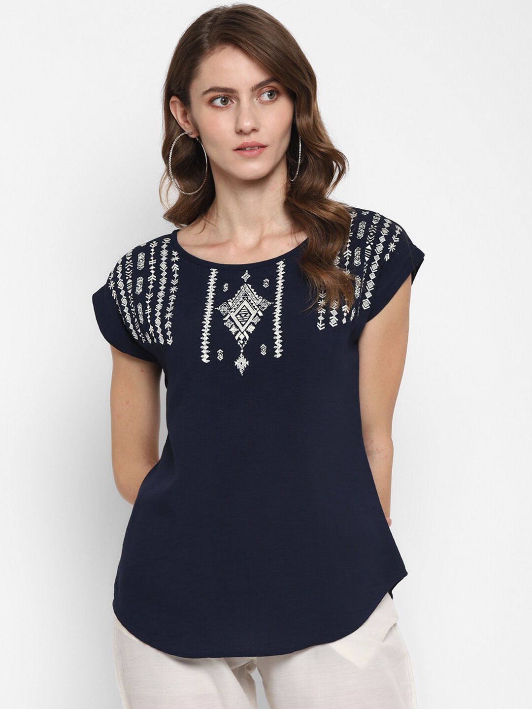 

Taurus Blue & White Geometric Embroidered Extended Sleeves Placement Print Top