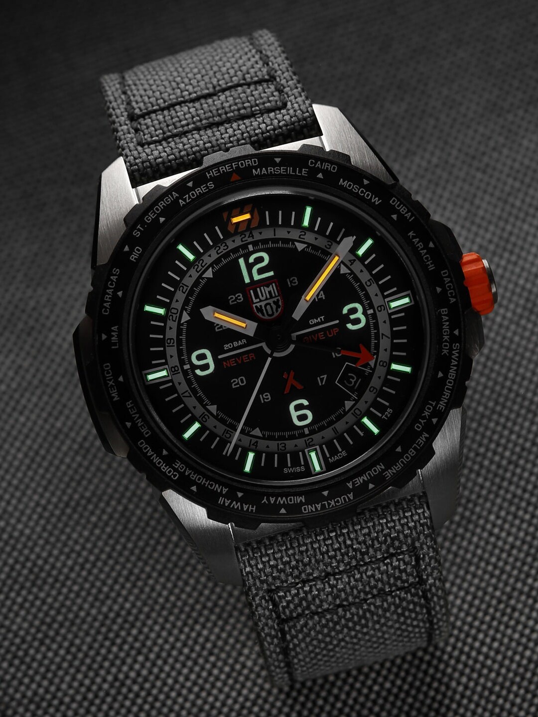 

Luminox Men Black Dial & Textured Straps Analogue Watch XB 3761