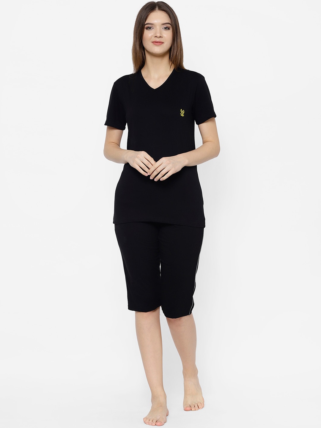 

VIMAL JONNEY Women Black Night suit