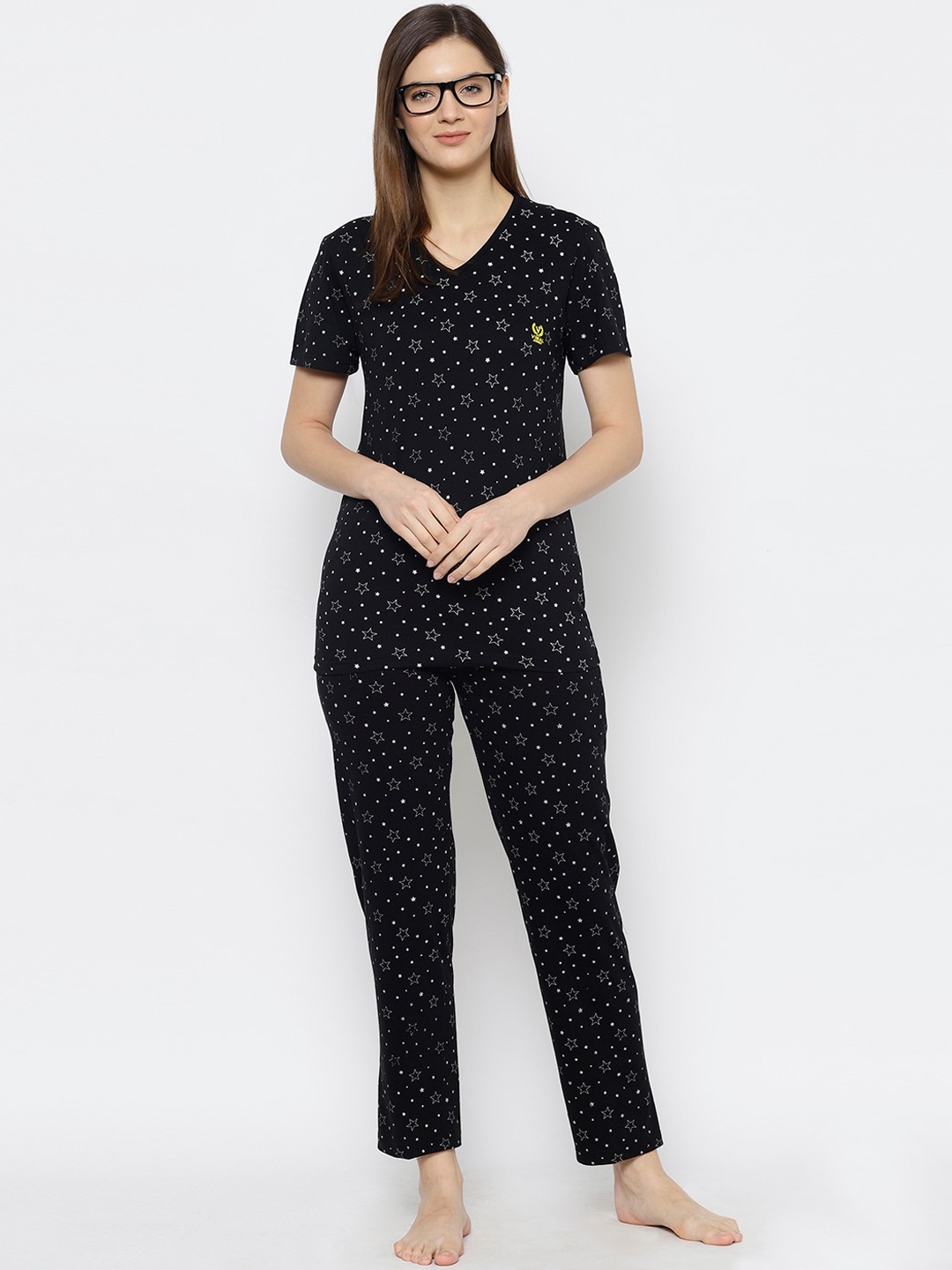 

VIMAL JONNEY Women Black Printed Night suit