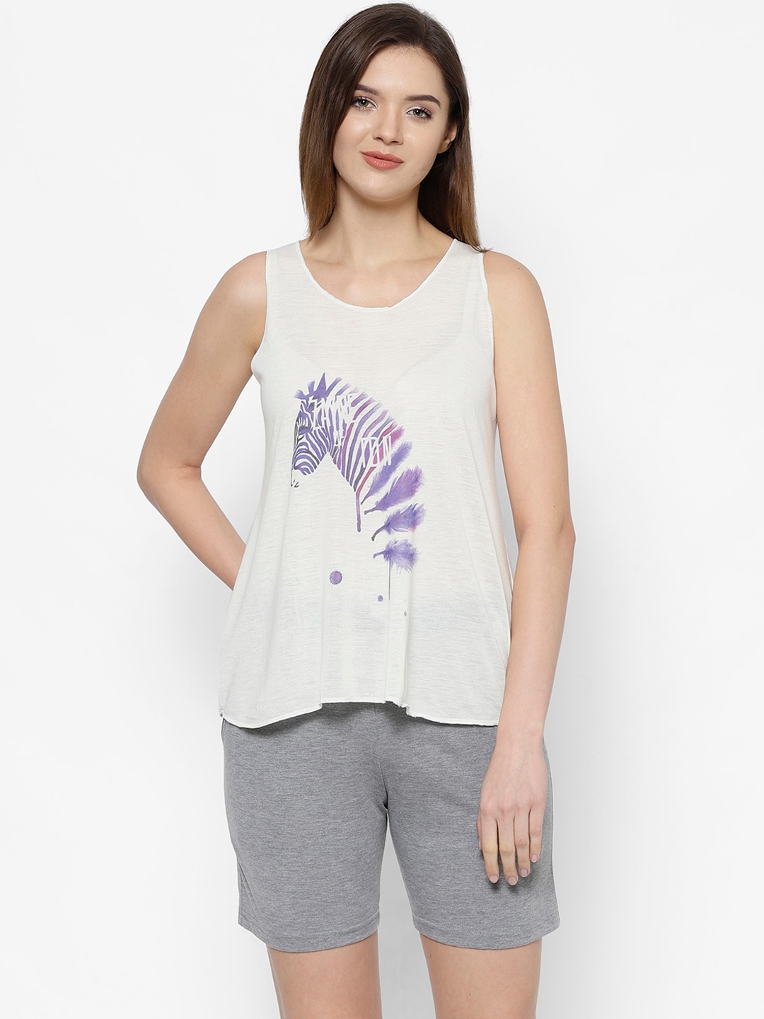 

VIMAL JONNEY Women Grey & Cream-Coloured Printed Night suit
