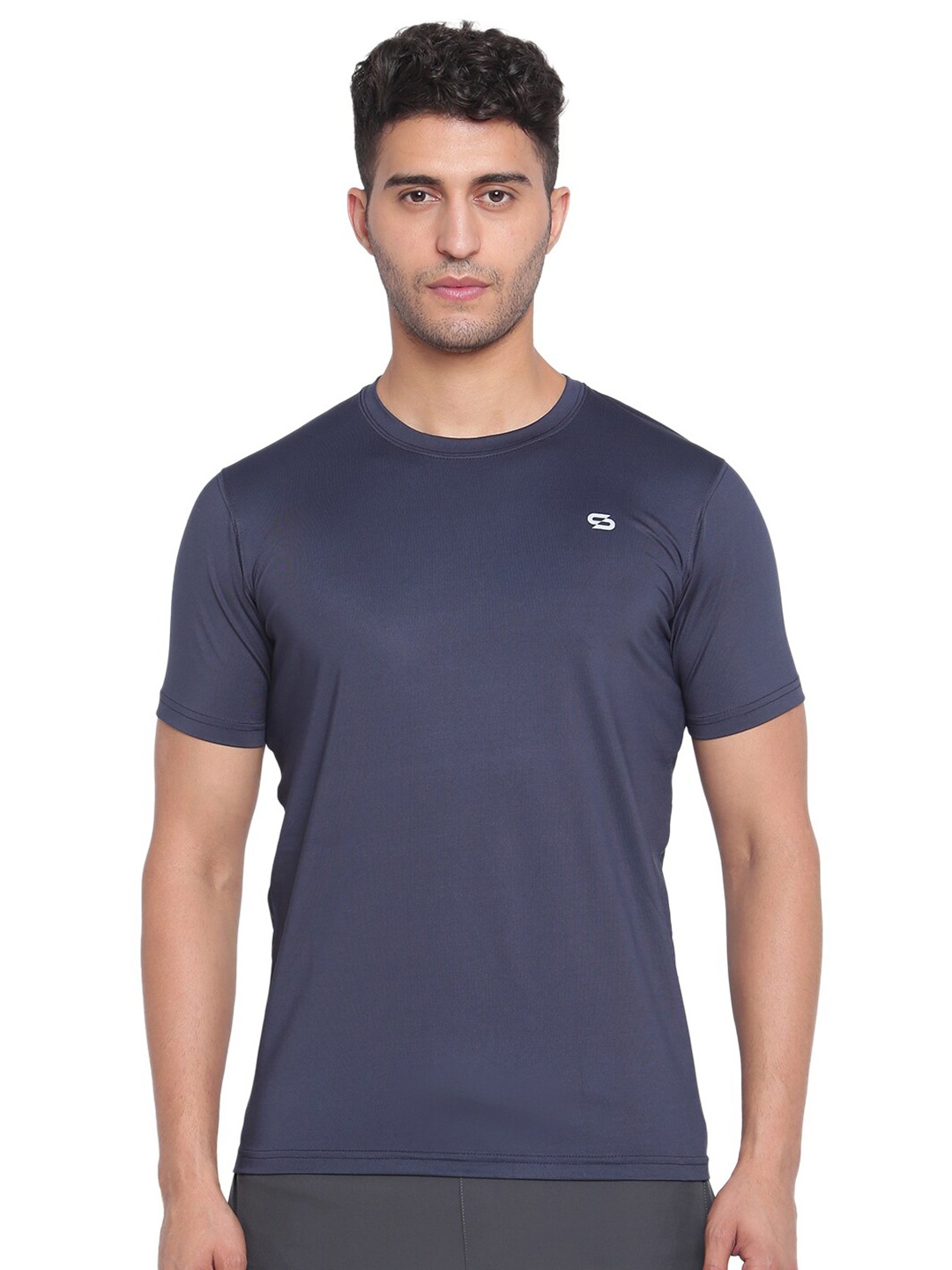 

Spolei Men Navy Blue Slim Fit T-shirt