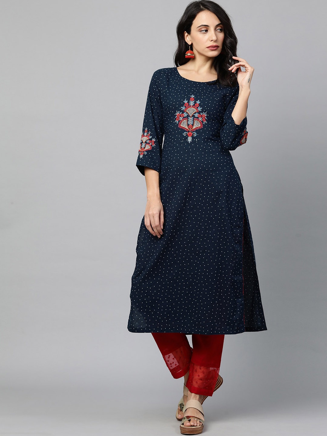 

FASHOR Woman Navy Blue Embroidered Thread Work Kurta