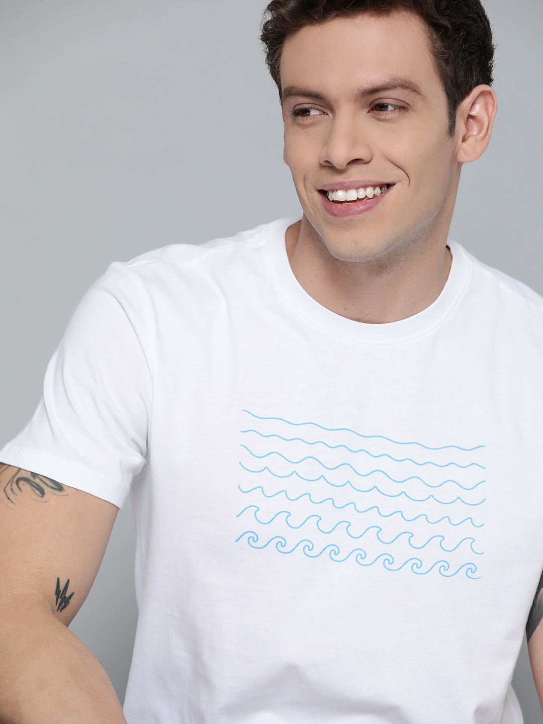 

Mast & Harbour Men White Pure Cotton Printed T-shirt