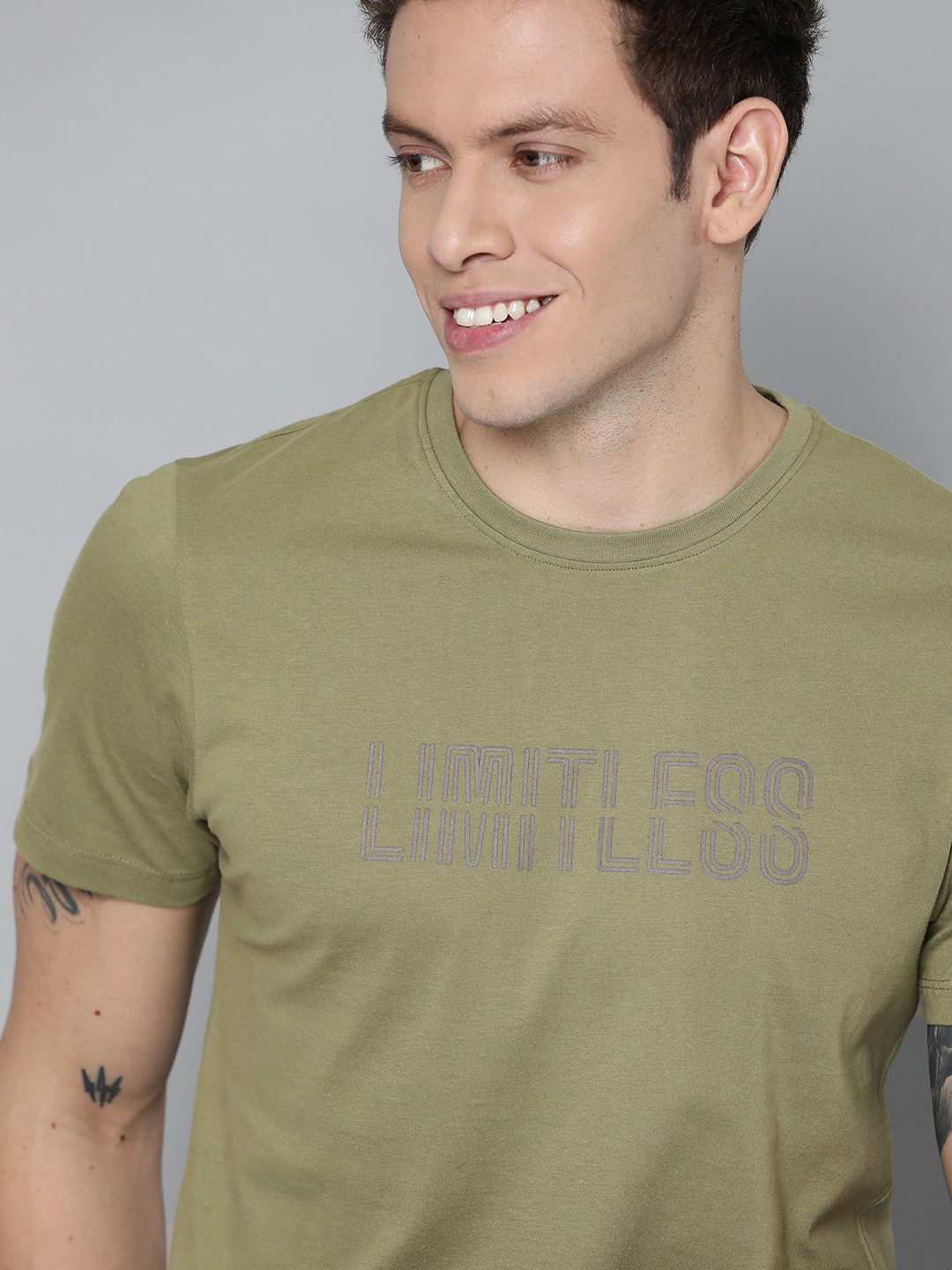 

Mast & Harbour Men Olive Green Pure Cotton Printed T-shirt