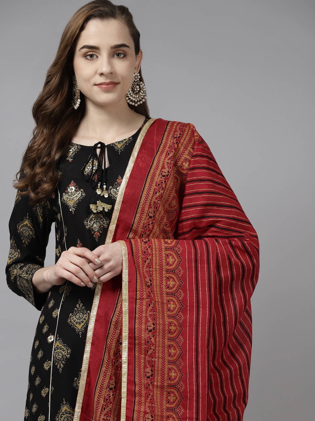

Indo Era Women Black & Golden Ethnic Motifs Foil Print Beads Detail Festive Kurta Set